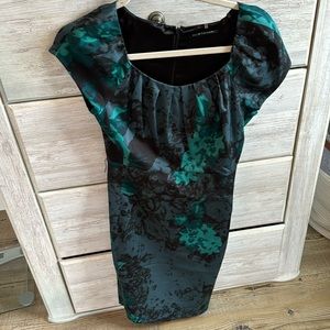 Elite Tahari Beutiful Cocktail Dress Size 2